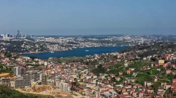 Resale apartment in Uskudar Cengelkoy ideal family home